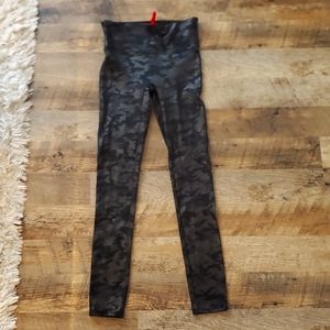 Spanx Black Camo Legging